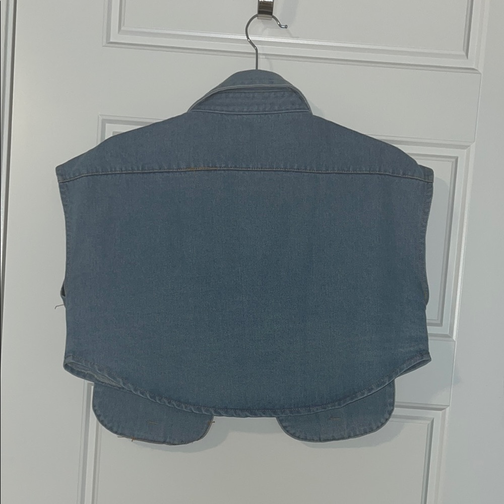 Denim Cropped Vest - Picture 3 of 3